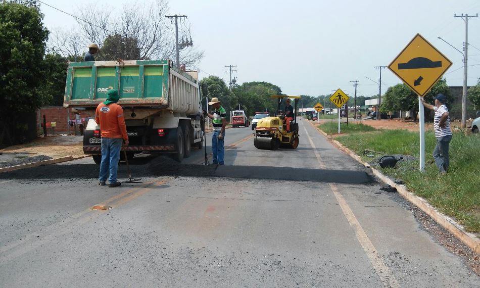 Novos quebra-molas são instalados em rodovia de Bonito/MS