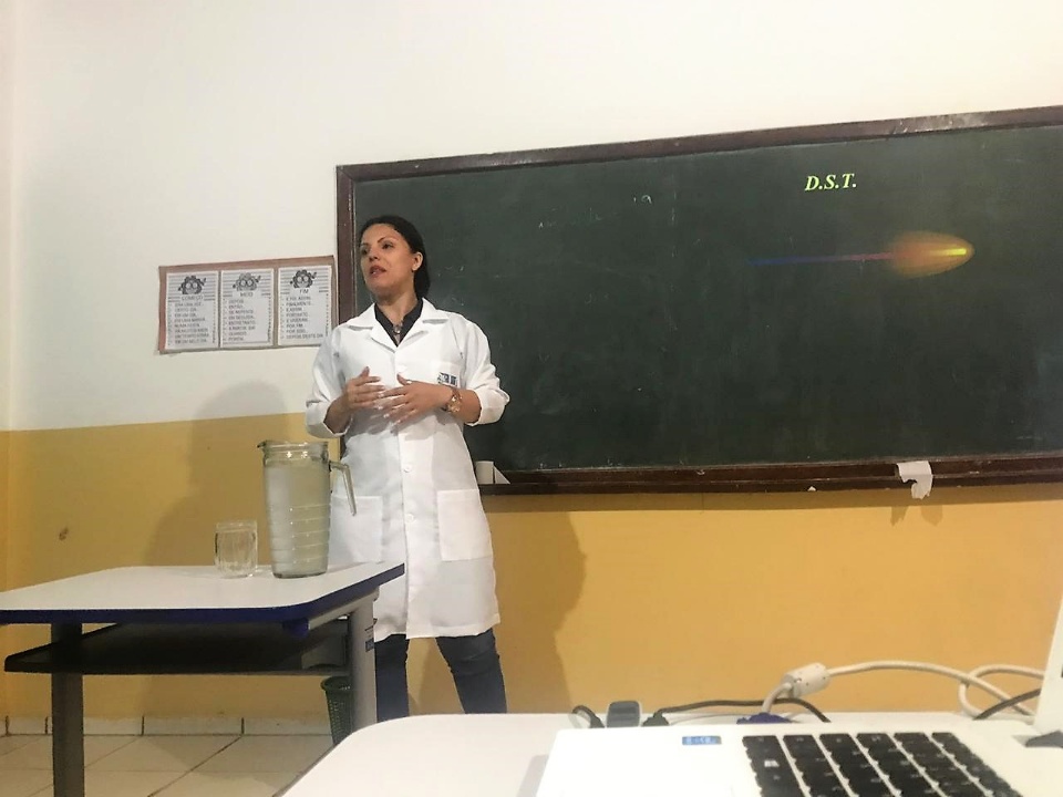 Projeto "Motivar para Educar" realiza palestras na EJA