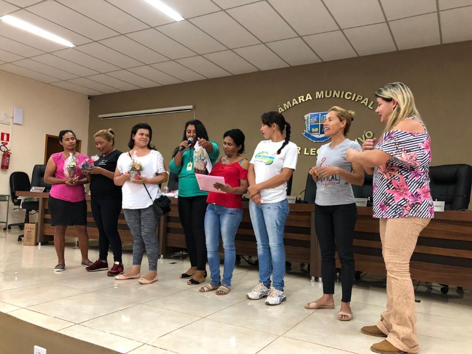 Prefeitura reúne contemplados do conjunto Rio Bonito I