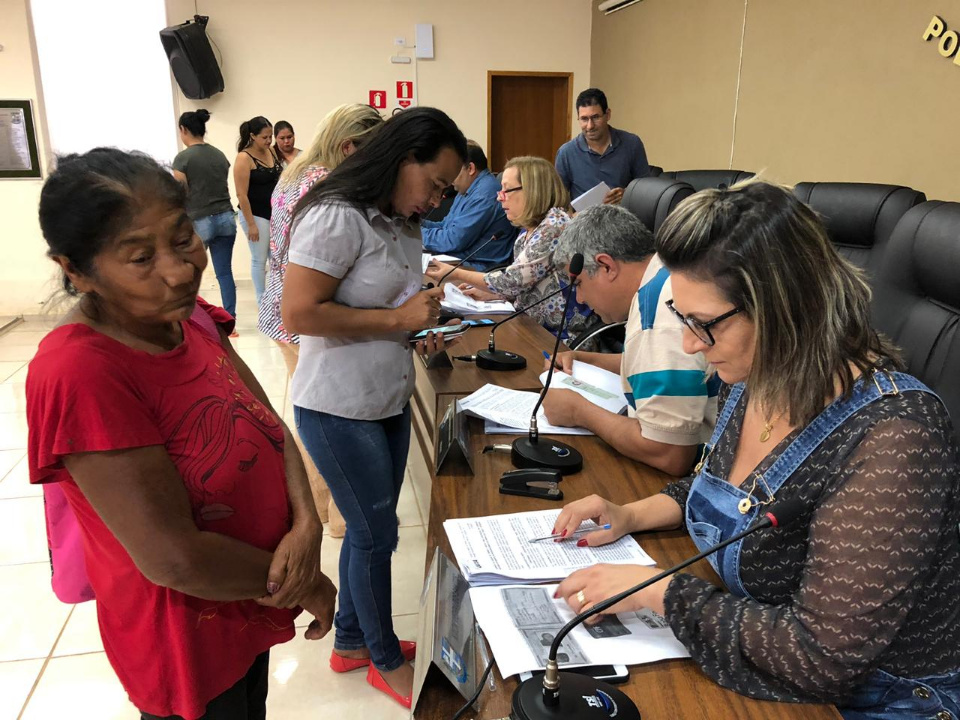 Prefeitura reúne contemplados do conjunto Rio Bonito I