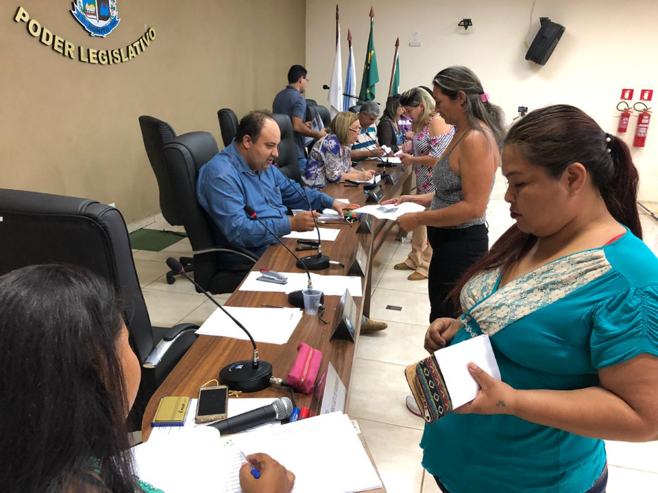 Prefeitura reúne contemplados do conjunto Rio Bonito I