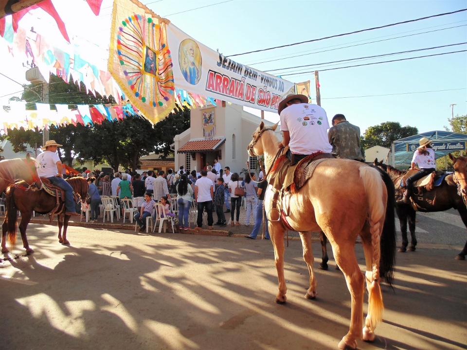 Cavalgada e pedalada comemoram a 91ª Festa de São Pedro