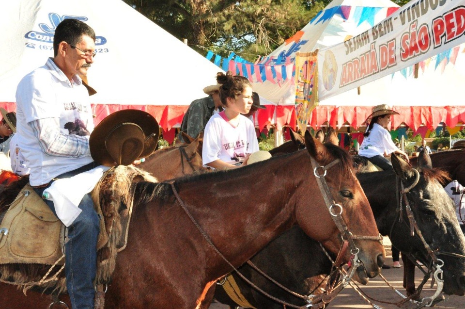 Cavalgada e pedalada comemoram a 91ª Festa de São Pedro