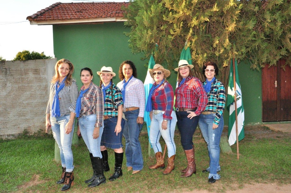Cavalgada e pedalada comemoram a 91ª Festa de São Pedro