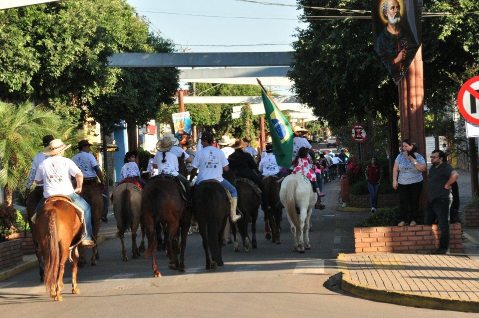 Cavalgada e pedalada comemoram a 91ª Festa de São Pedro