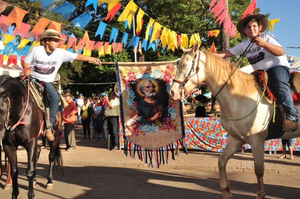 Cavalgada e pedalada comemoram a 91ª Festa de São Pedro