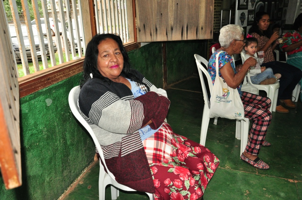 Projeto Conviver Idosos realiza "Arraiá da Mió Idade"