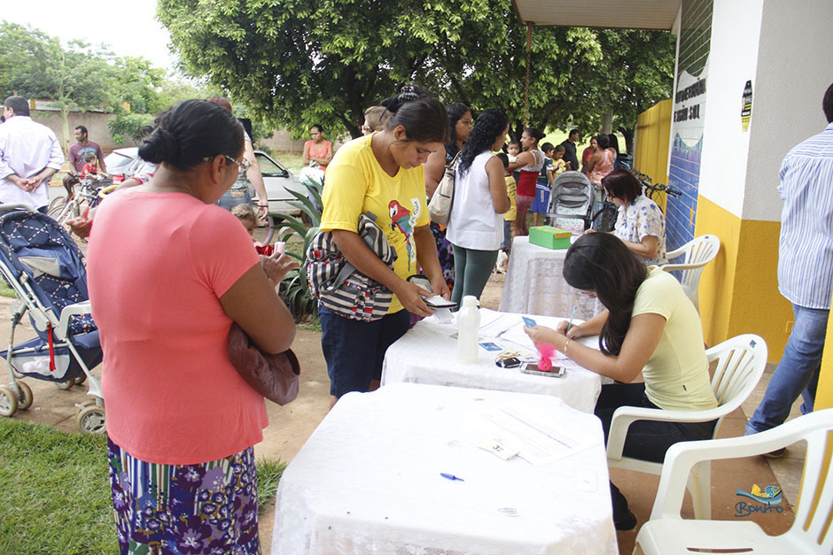 Prefeitura de Bonito entrega feijão para a população