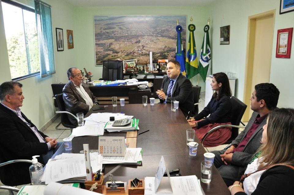 Prefeito recebe cônsul do Grão Ducado de Luxemburgo