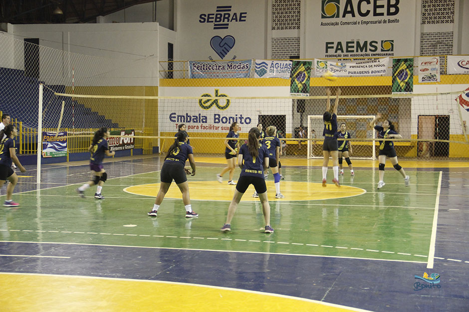 Confira a galeria de fotos das finais do vôlei na Copa ACEB
