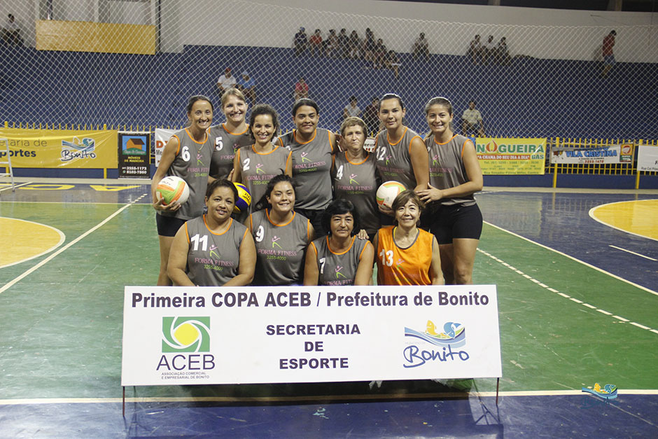 Confira a galeria de fotos das finais do vôlei na Copa ACEB