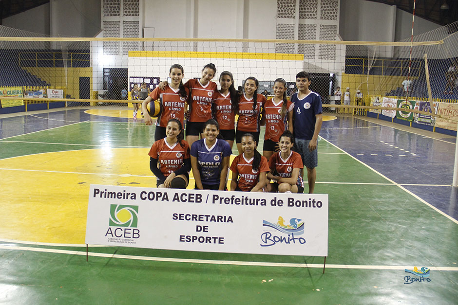Confira a galeria de fotos das finais do vôlei na Copa ACEB
