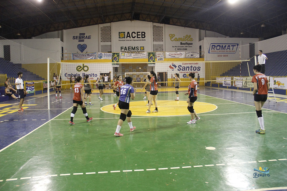 Confira a galeria de fotos das finais do vôlei na Copa ACEB