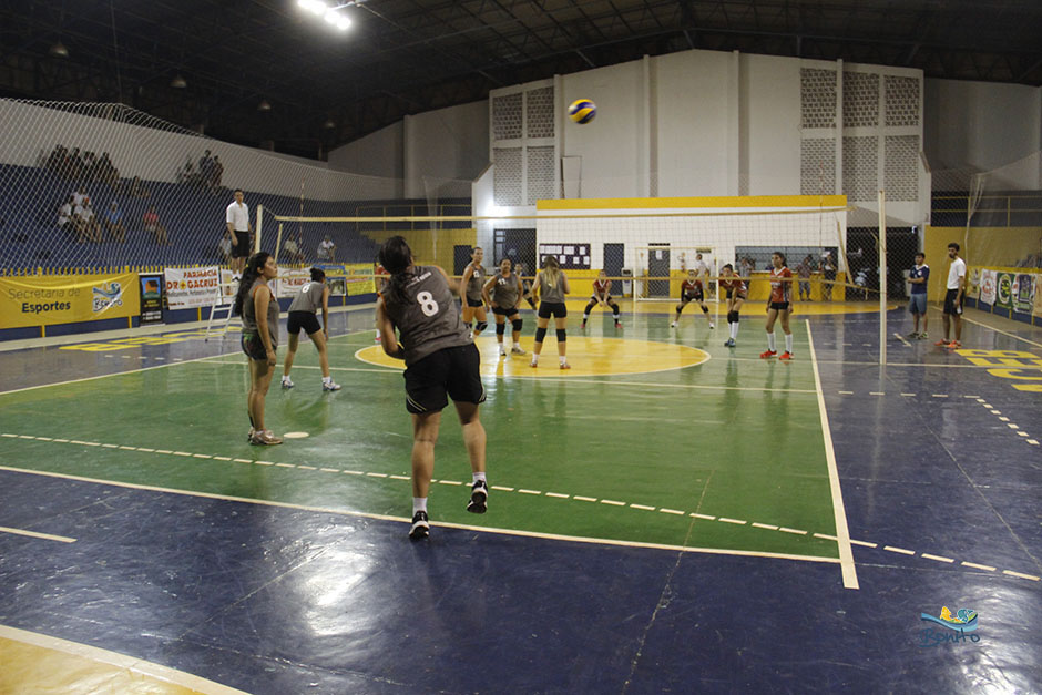 Confira a galeria de fotos das finais do vôlei na Copa ACEB