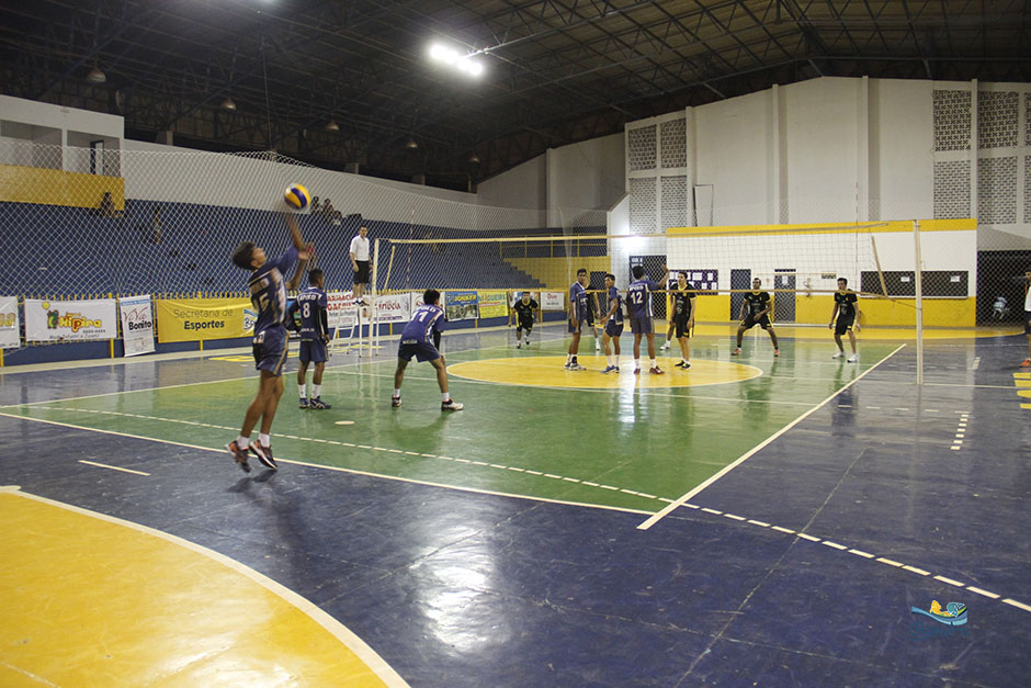 Confira a galeria de fotos das finais do vôlei na Copa ACEB