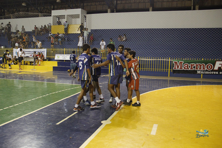 Confira a galeria de fotos das finais do vôlei na Copa ACEB