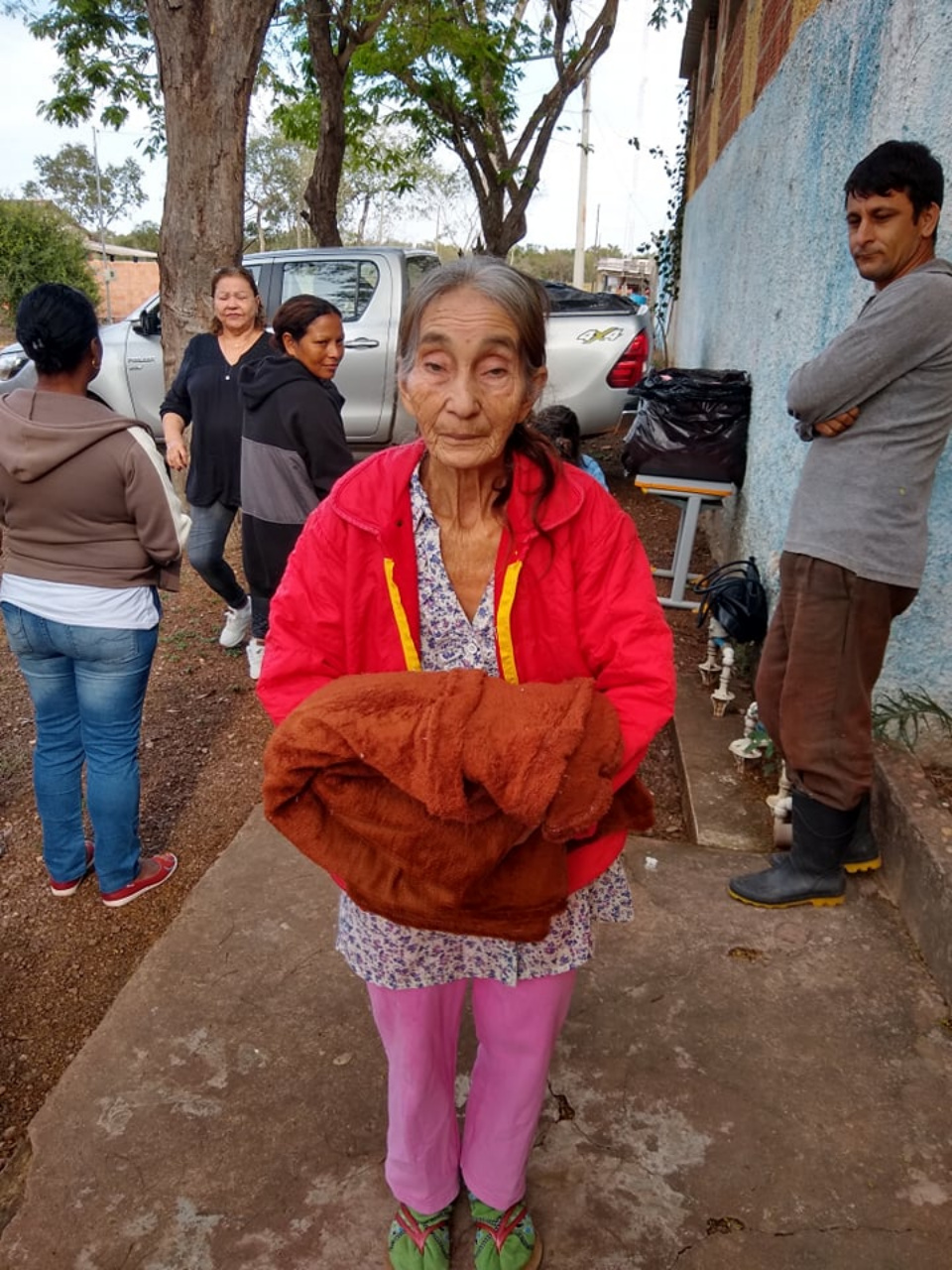 SAS distribui cobertores em Águas do Miranda e Pesqueiro do Noé