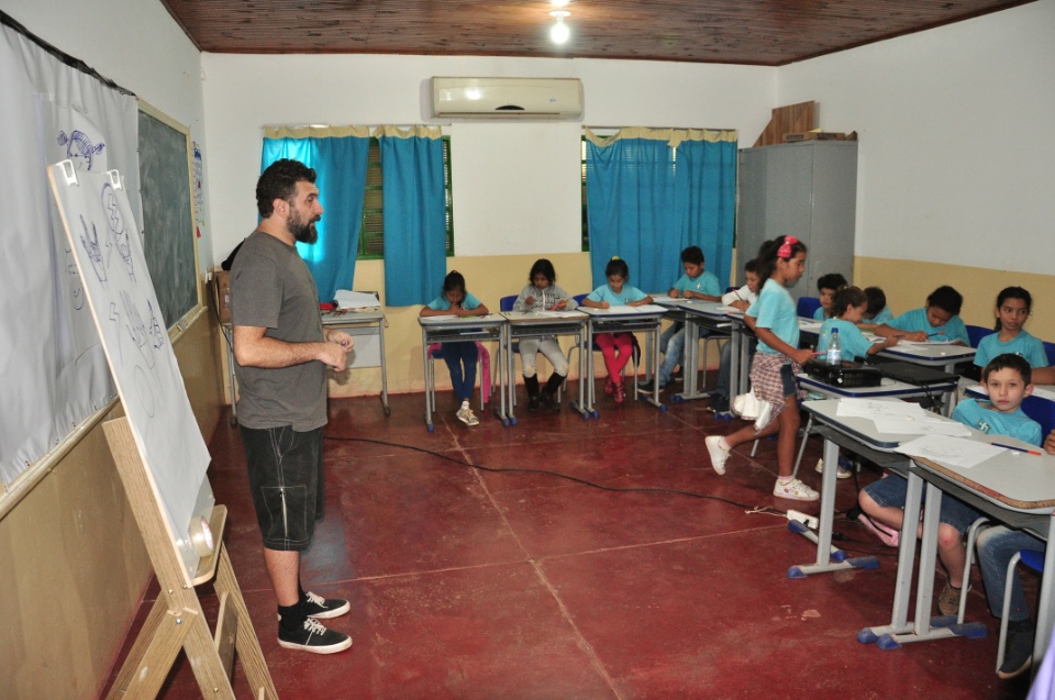 Escola Vitalina Vargas recebe oficinas do 20º Festival de Inverno