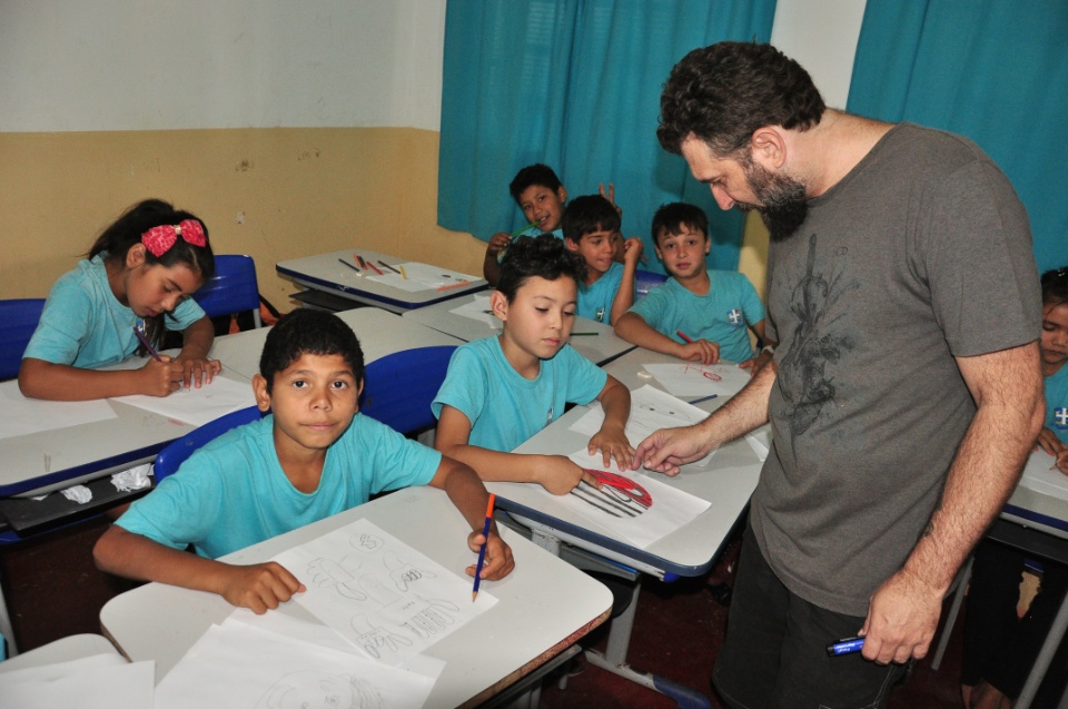 Escola Vitalina Vargas recebe oficinas do 20º Festival de Inverno
