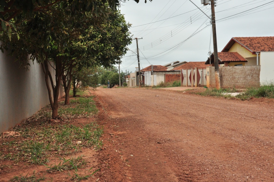 Prefeitura efetua o patrolamento do Portal do Rio Formoso