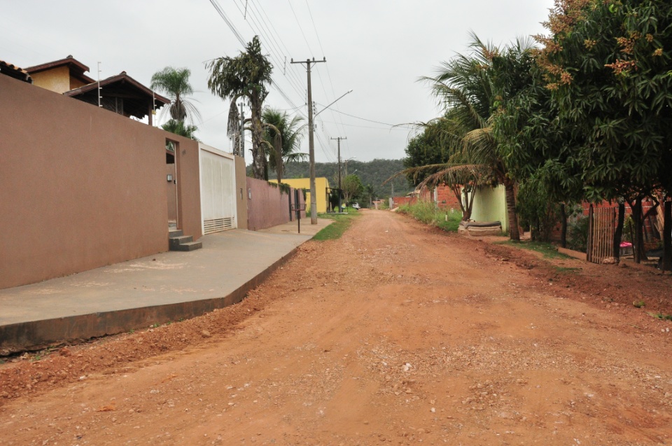 Prefeitura efetua o patrolamento do Portal do Rio Formoso