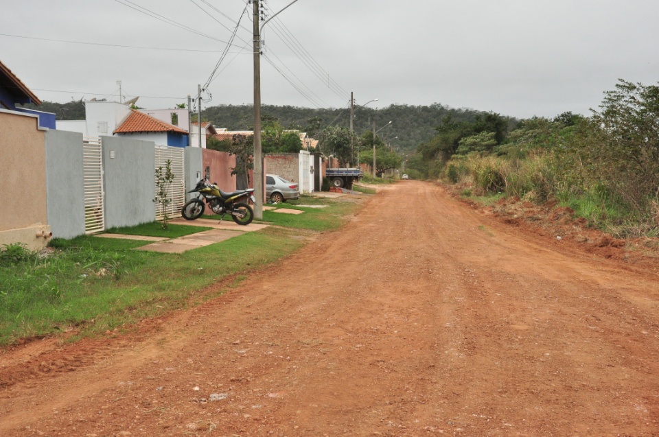 Prefeitura efetua o patrolamento do Portal do Rio Formoso