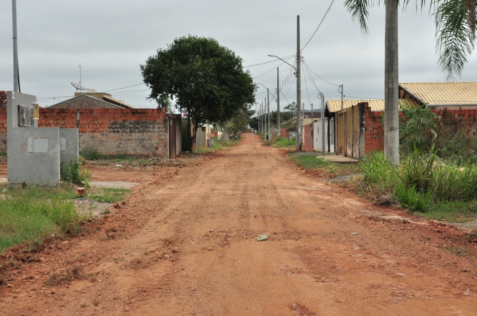 Prefeitura efetua o patrolamento do Portal do Rio Formoso