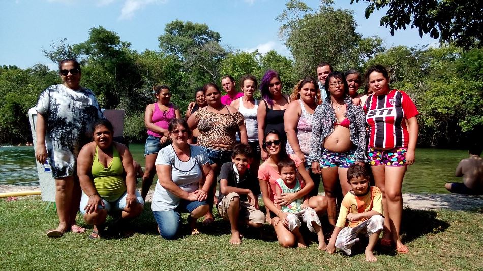 Pacientes do CAPS almoçam e passam o dia no Balneário Municipal de Bonito