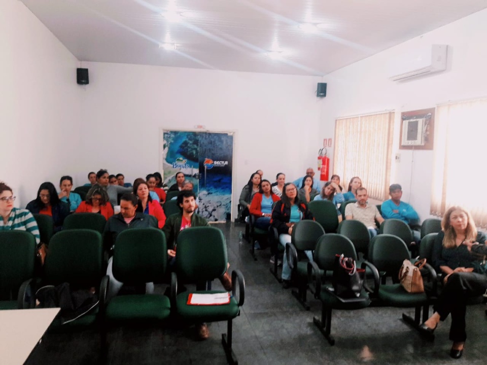 Secretaria realiza "Oficina de Saúde do Adolescente e PSE"
