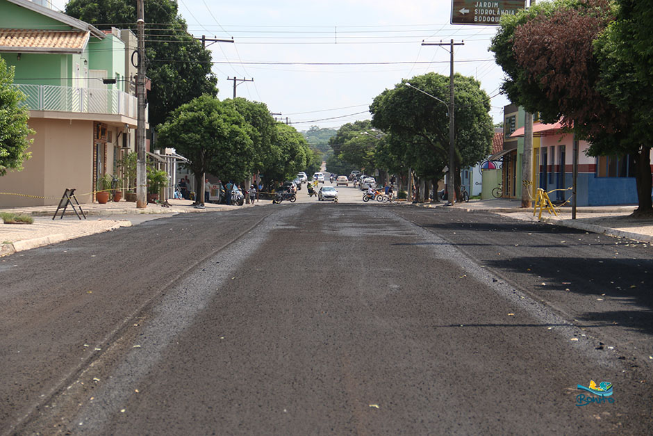 Prefeitura realiza recapeamento asfáltico na Cidade de Bonito
