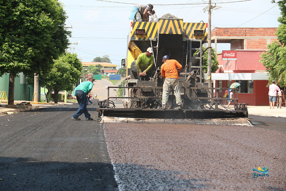 Prefeitura realiza recapeamento asfáltico na Cidade de Bonito