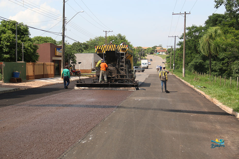 Prefeitura realiza recapeamento asfáltico na Cidade de Bonito