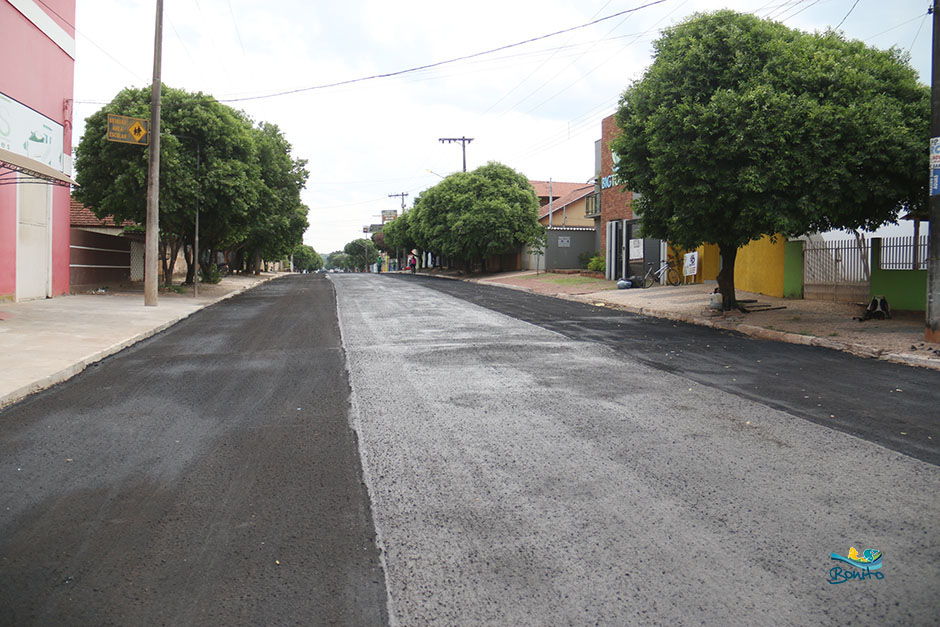 Prefeitura realiza recapeamento asfáltico na Cidade de Bonito