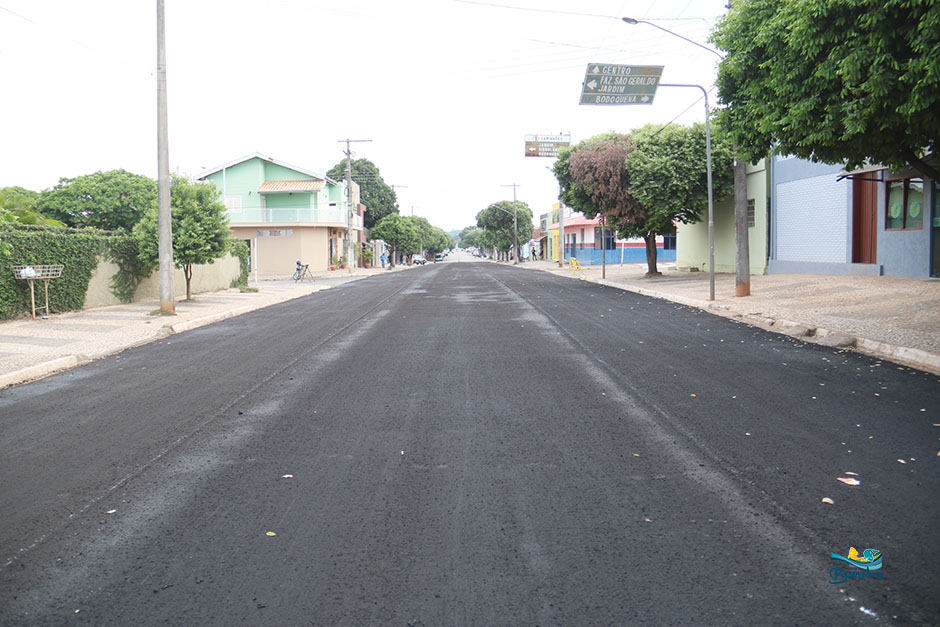 Prefeitura realiza recapeamento asfáltico na Cidade de Bonito