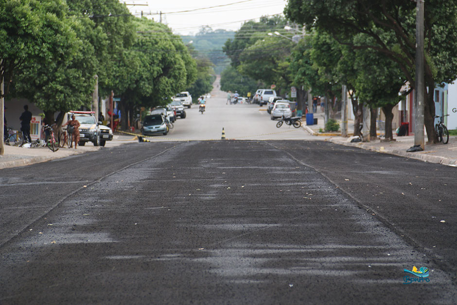 Prefeitura realiza recapeamento asfáltico na Cidade de Bonito