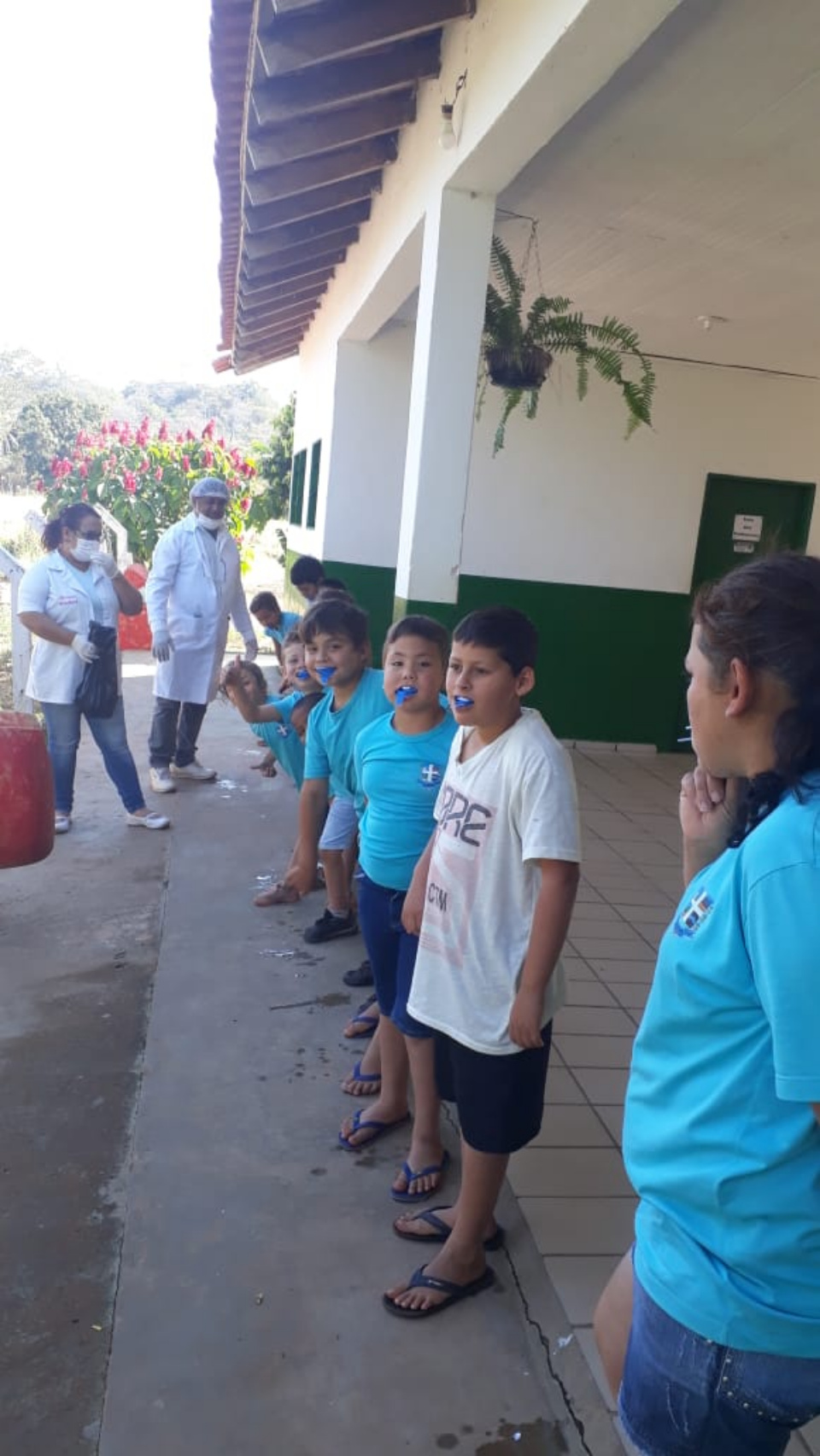 Prefeitura realiza aplicação de flúor em escola do Guaicurús