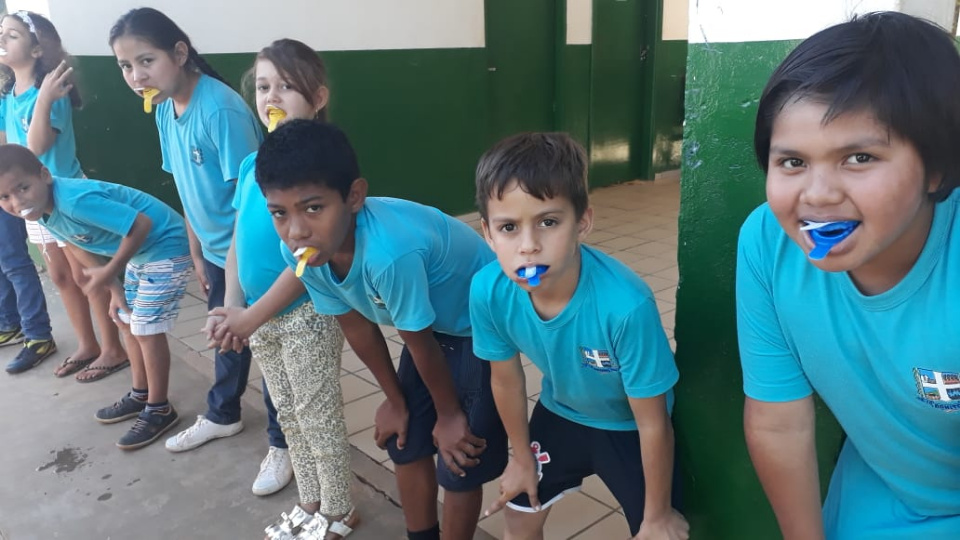 Prefeitura realiza aplicação de flúor em escola do Guaicurús