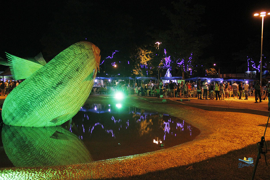Abertura do 14º Festival da Guavira contou com muita música, feira gastronômica e exposições.