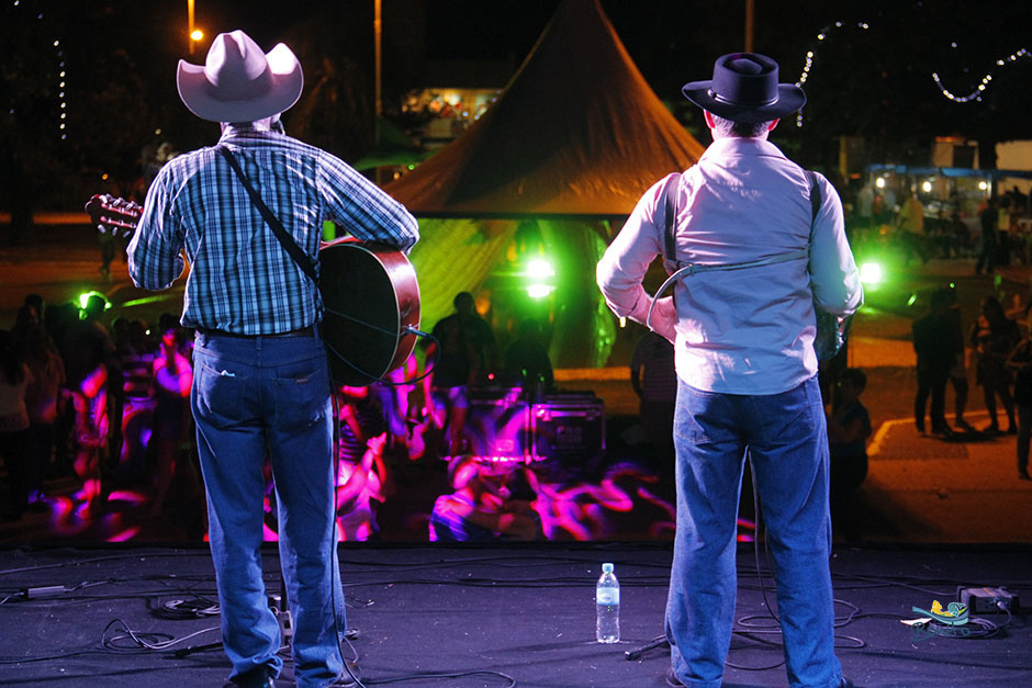 Abertura do 14º Festival da Guavira contou com muita música, feira gastronômica e exposições.