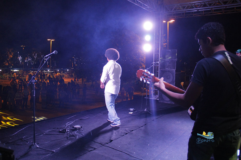 Abertura do 14º Festival da Guavira contou com muita música, feira gastronômica e exposições.