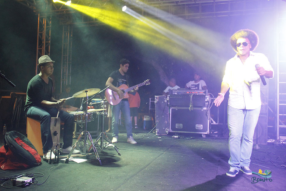 Abertura do 14º Festival da Guavira contou com muita música, feira gastronômica e exposições.