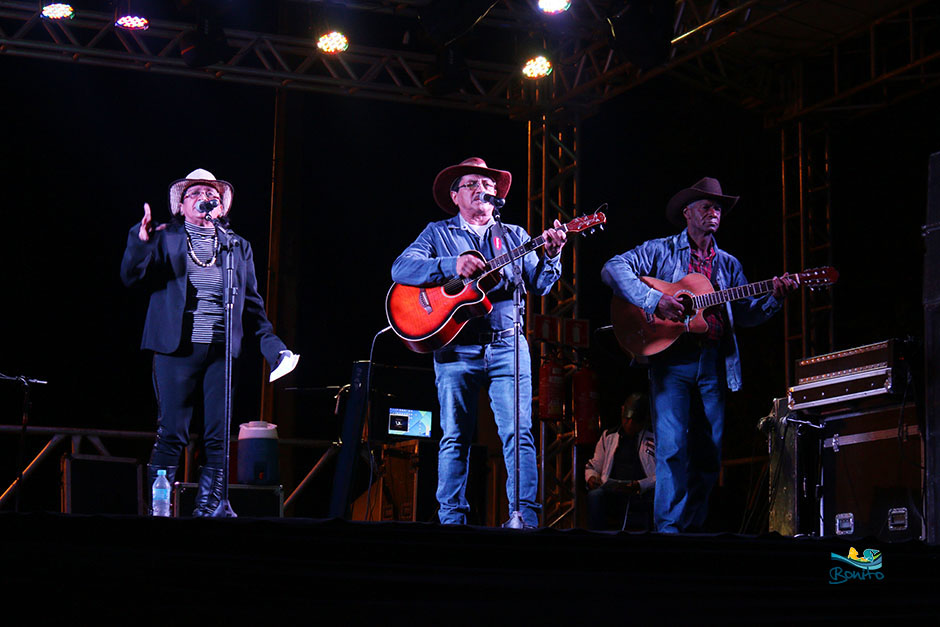 Galeria de fotos do 2º dia do Festival da Guavira 2015