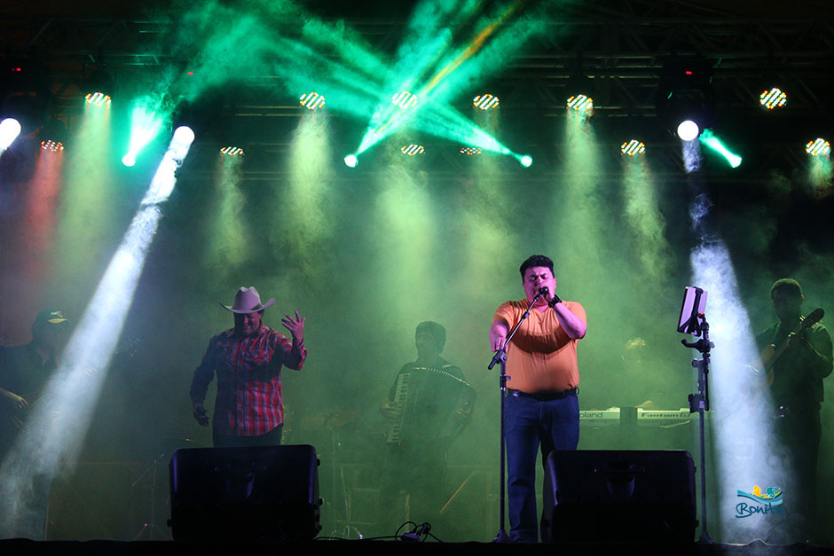 Galeria de fotos do 2º dia do Festival da Guavira 2015