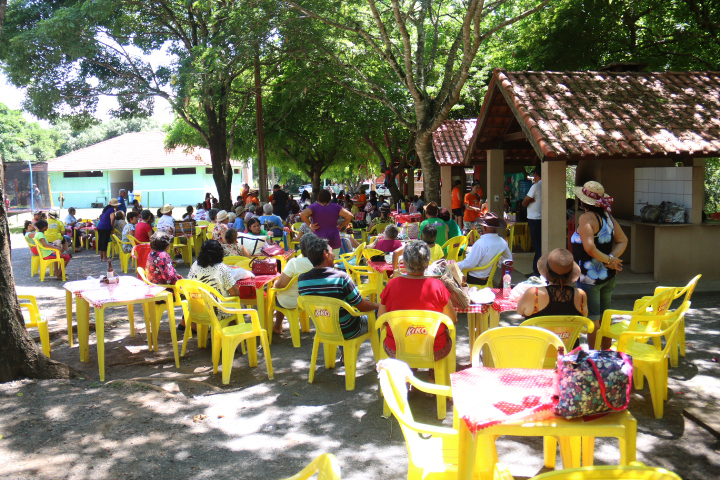 Assistência Social realiza festa no Balneário Municipal de Bonito