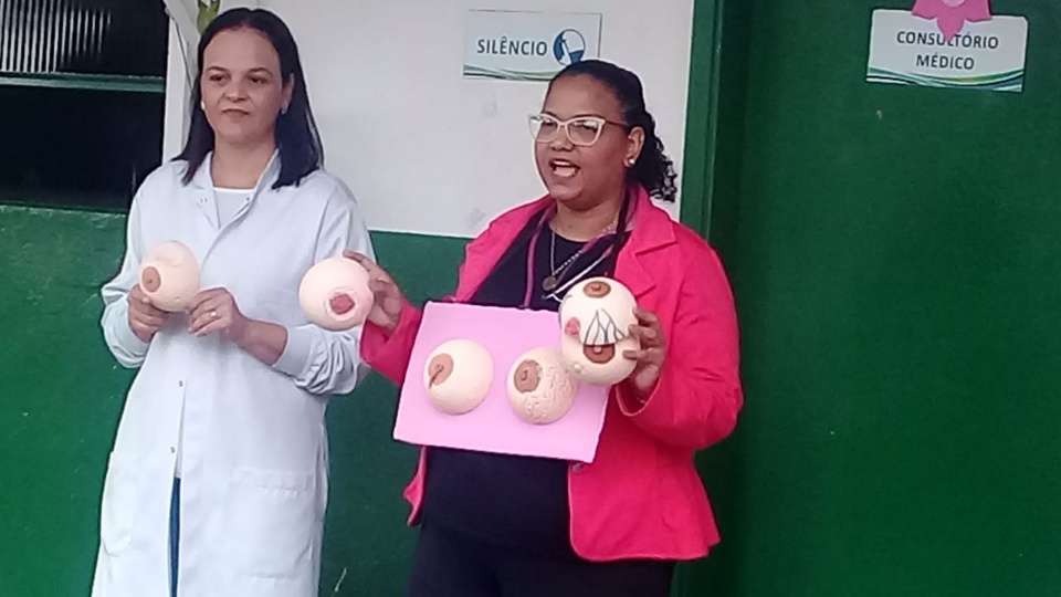 Secretaria de Saúde realiza palestra e faz exames preventivos