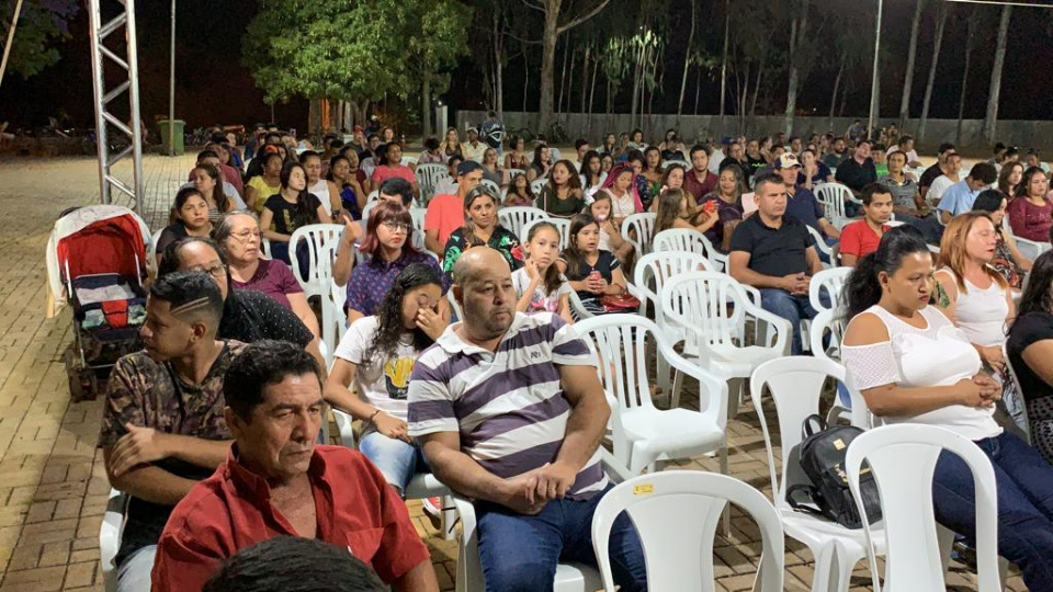 Prefeito entrega certificados de curso de aprimoramento profissional
