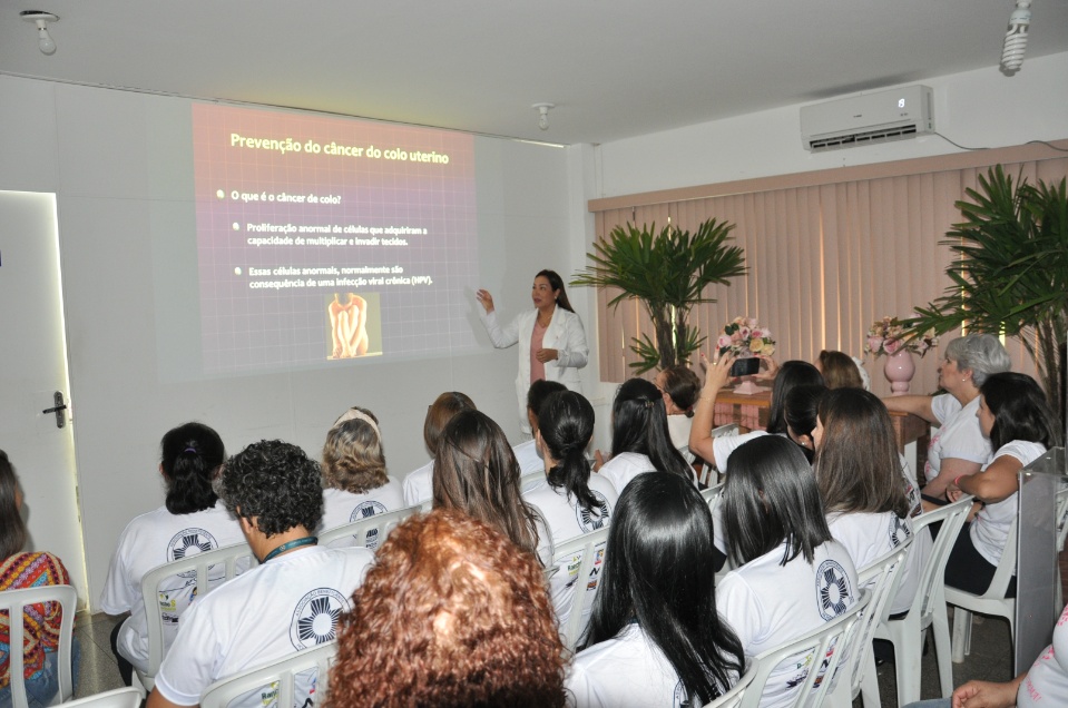 Hospital Darci João Bigaton realiza palestra para servidoras