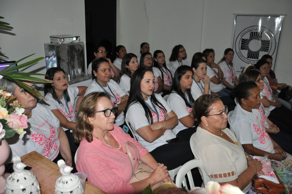 Hospital Darci João Bigaton realiza palestra para servidoras