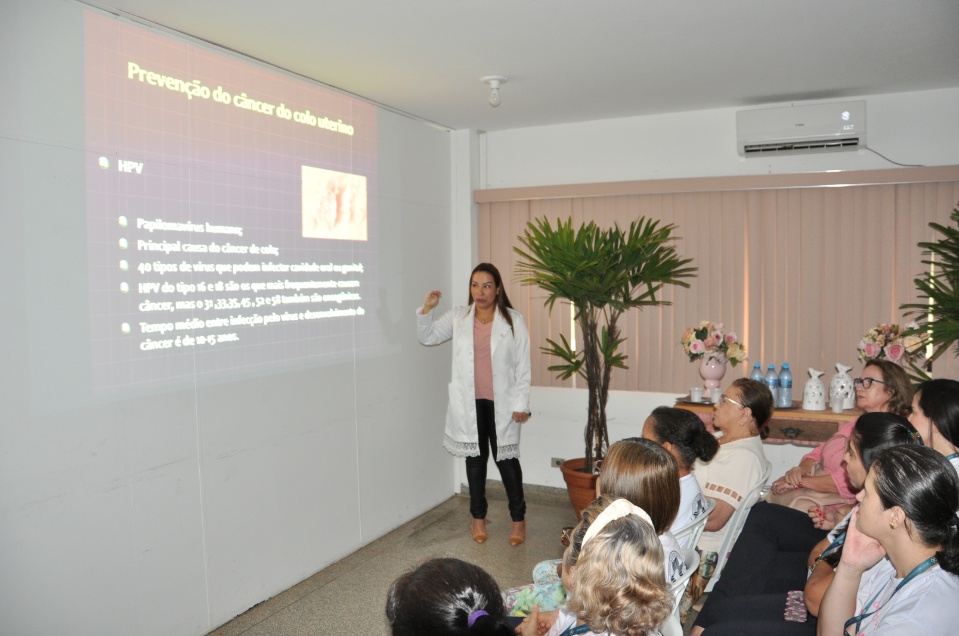 Hospital Darci João Bigaton realiza palestra para servidoras