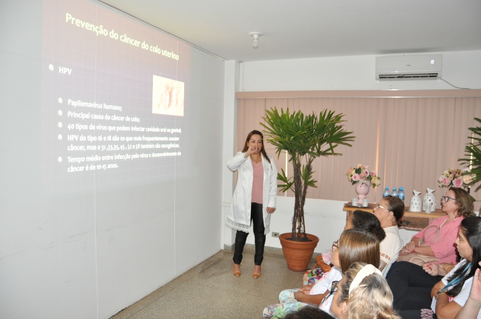 Hospital Darci João Bigaton realiza palestra para servidoras